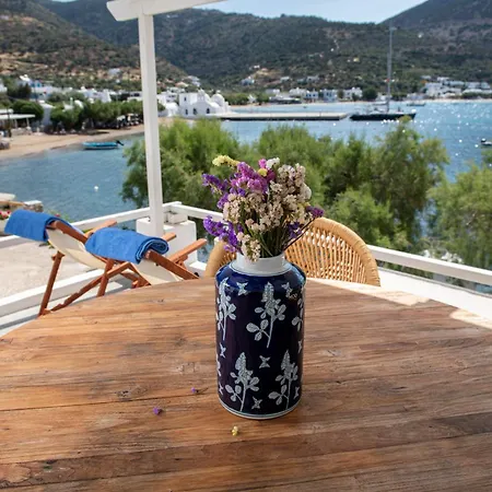 Archipelago Sifnos - Seaside