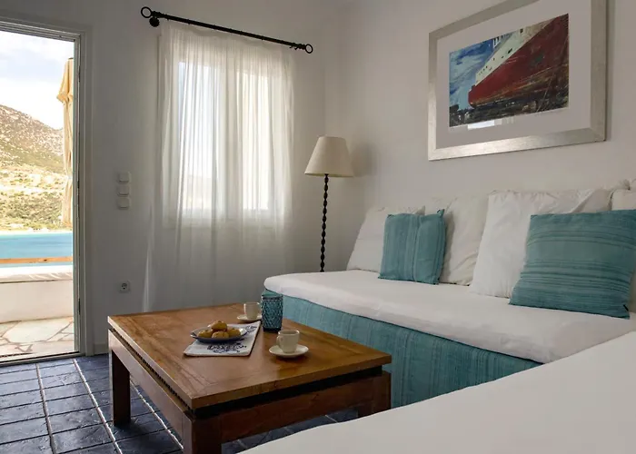 Archipelago Sifnos - Seaside