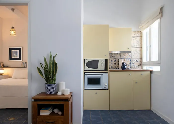 Archipelago Sifnos - Seaside