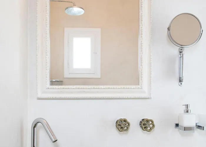 Archipelago Sifnos - Seaside