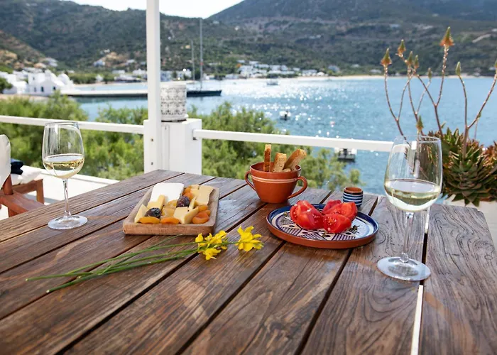 Archipelago Sifnos - Seaside Aparthotel 3*