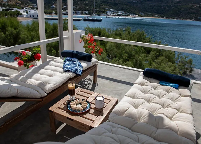 Archipelago Sifnos - Seaside Vathi (Sifnos)